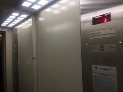 лифт современный 533x400